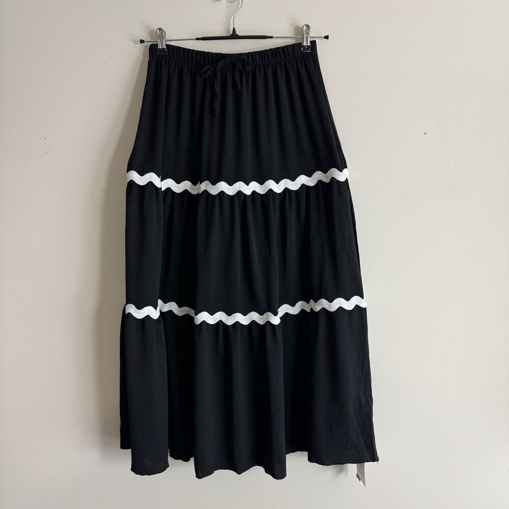 CIDER NWT Black Tiered Maxi Skirt M White Ric Rac Trim Drawstring Boho - Picture 7 of 8